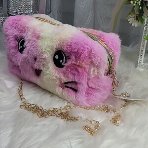 Beautiful Faux Fur Wristlet NWT